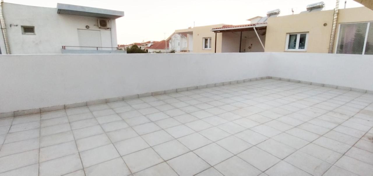 Holiday & Business Furnished Apartments ミティカス エクステリア 写真