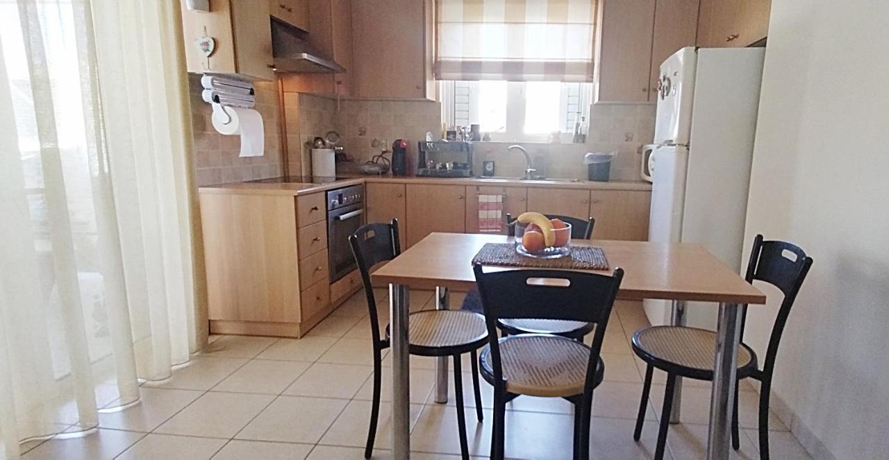 Holiday & Business Furnished Apartments ミティカス エクステリア 写真